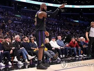 41세 NBA 스타 제임스, 씁쓸한 시즌 종료…다음 시즌은?